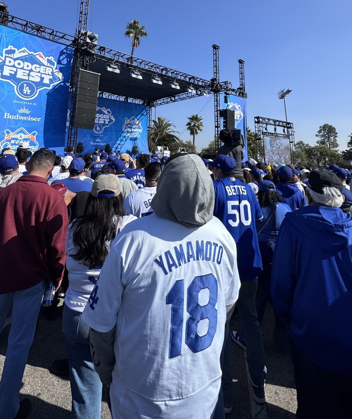 【2025年版】ドジャース FanFest 現地レポート｜改修中でも大盛況！