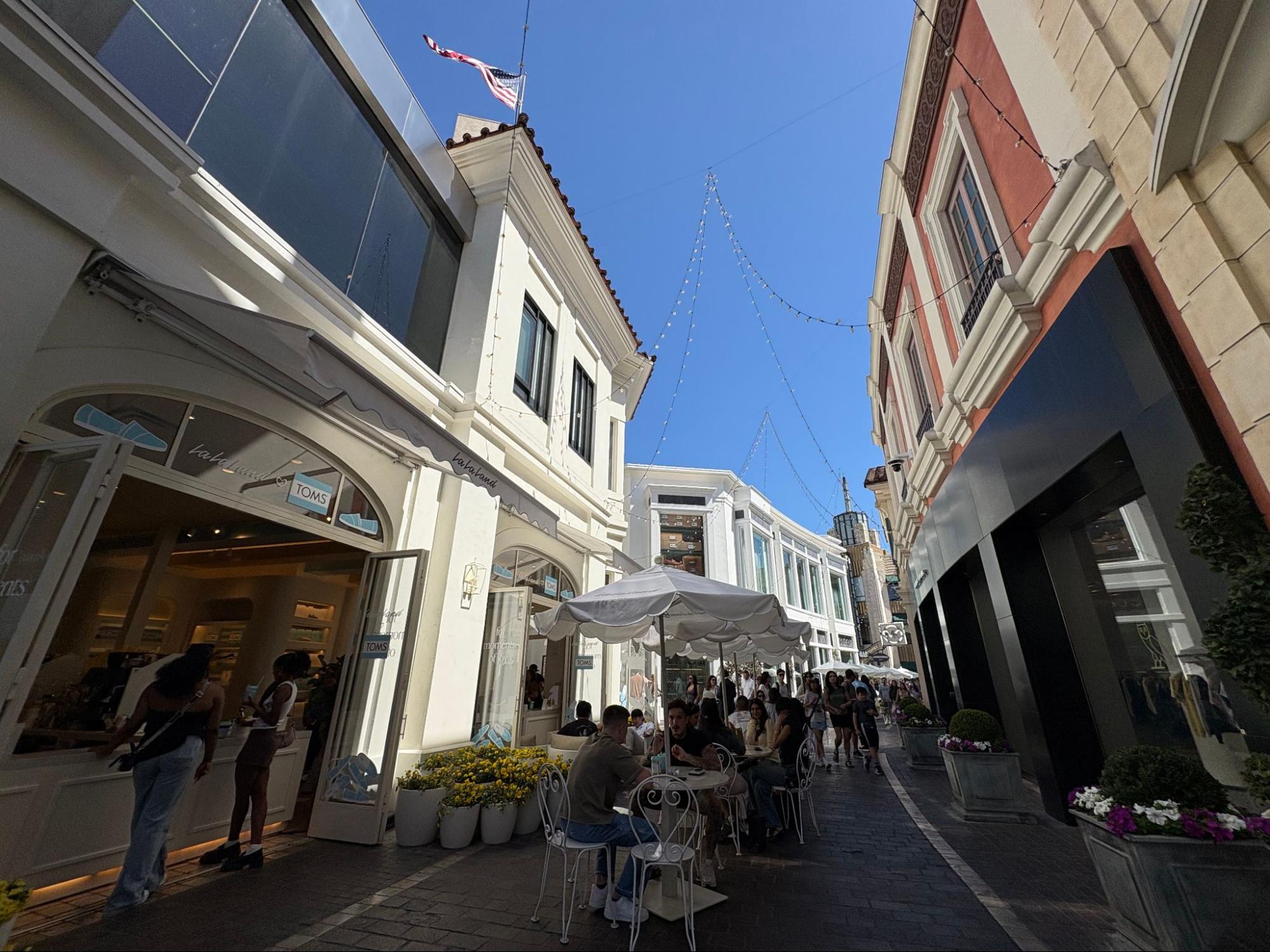 THE GROVE