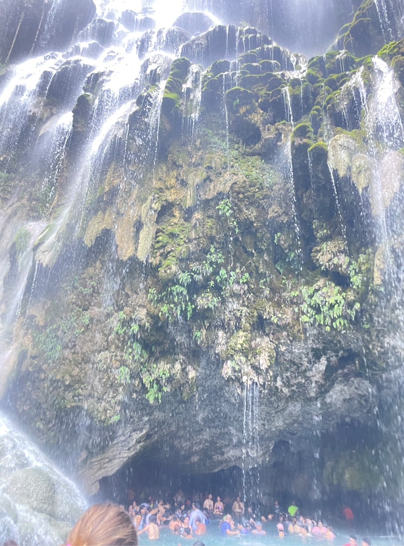 グルタス洞窟