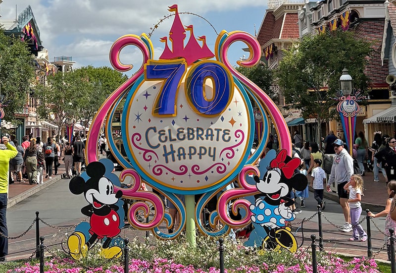 お土産特集｜カリフォルニア ディズニーランド・リゾート70周年限定グッズ