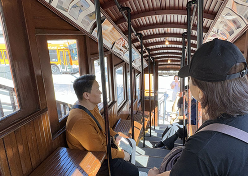 エンジェル・フライト・レールウェイ（Angel’s Flight Railway）　乗車中の様子