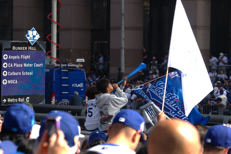 熱気あふれるロサンゼルスのダウンタウン