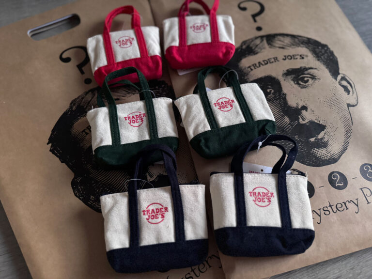 【2025年11月最新】トレジョ新作「キャンバス・マイクロトート」と「ミステリーバッグ」は買い？