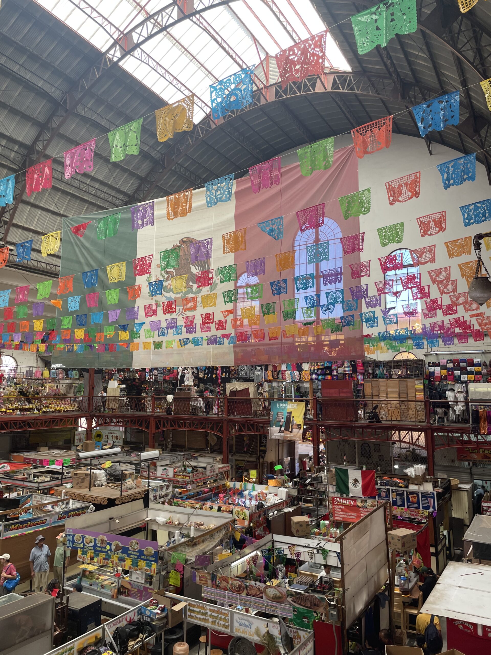 メキシコで安全に過ごす方法｜屋台・移動手段・治安のリアルを在住者が徹底解説