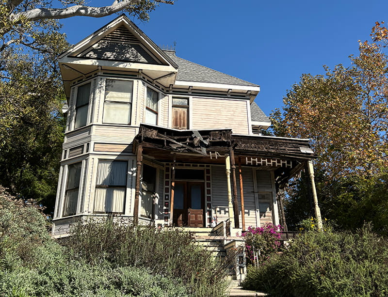 スリラーハウス